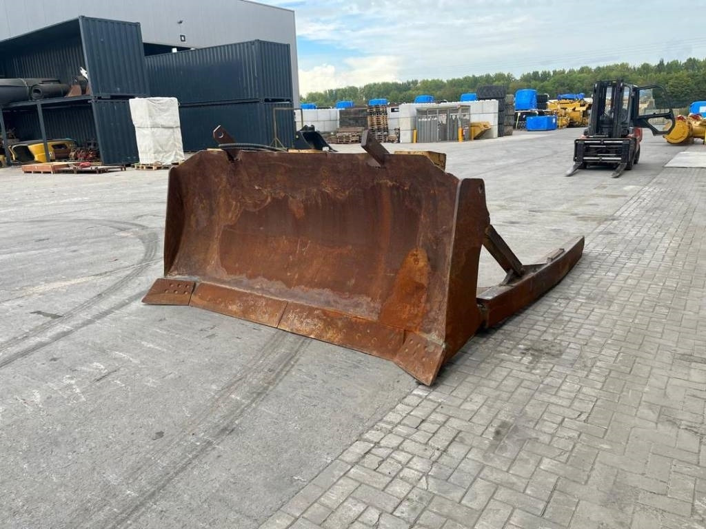 CAT D 6 XL Blade + Pusharms - Blade: picture 2 CAT D 6 XL Blade + Pusharms - Blade: picture 2