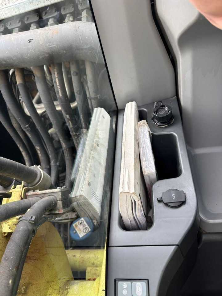 Wheel excavator CAT M 320 F: picture 15 Wheel excavator CAT M 320 F: picture 15