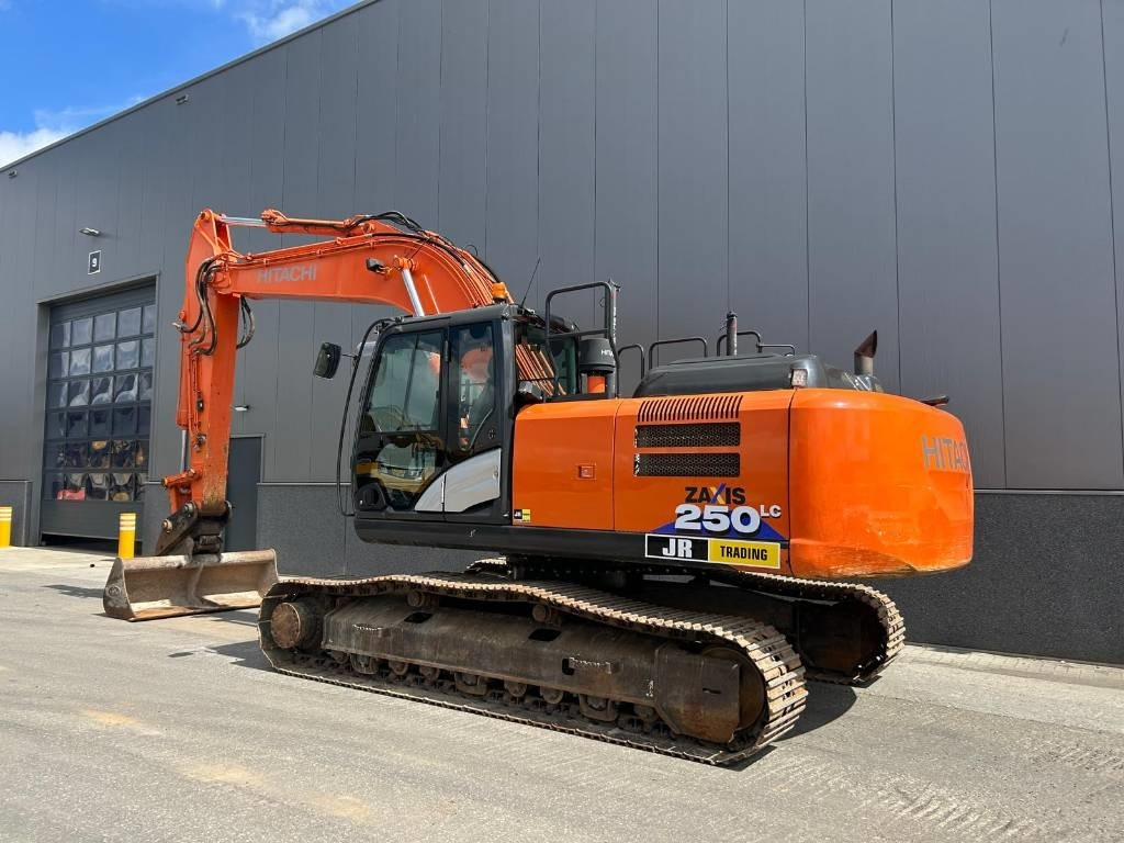 Hitachi ZX 250 LC-6 (GPS Prepared) - Crawler excavator: picture 3 Hitachi ZX 250 LC-6 (GPS Prepared) - Crawler excavator: picture 3