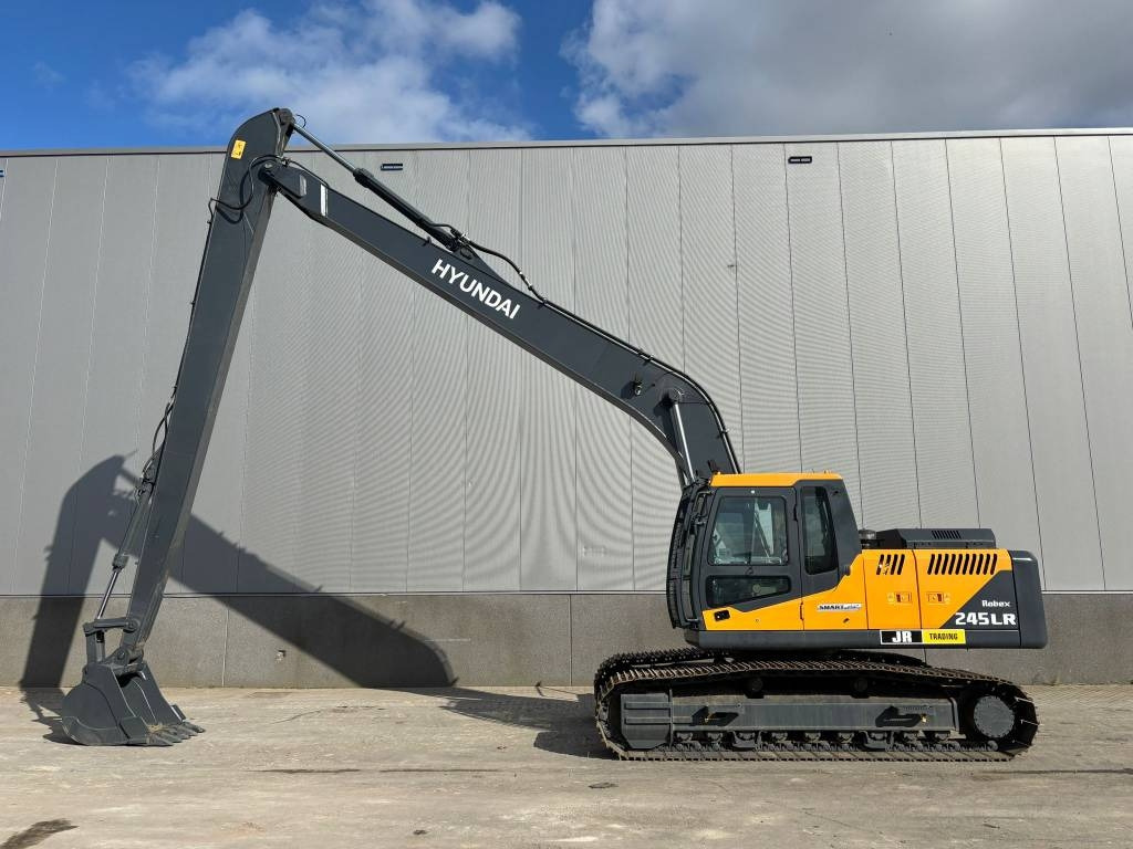 Hyundai R 245 LR  - Excavator: picture 1 Hyundai R 245 LR  - Excavator: picture 1