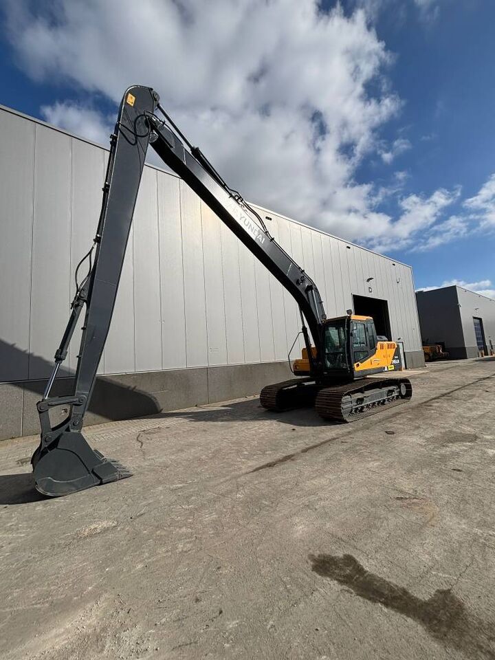 Hyundai R 245 LR (New / Non CE Certified) - Long reach excavator: picture 2 Hyundai R 245 LR (New / Non CE Certified) - Long reach excavator: picture 2
