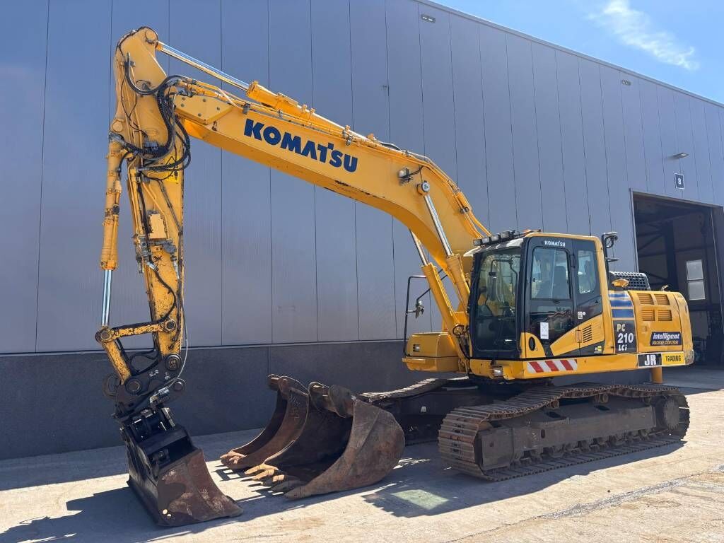 Komatsu PC 210 LCi-11 (3 Buckets) - Crawler excavator: picture 2 Komatsu PC 210 LCi-11 (3 Buckets) - Crawler excavator: picture 2