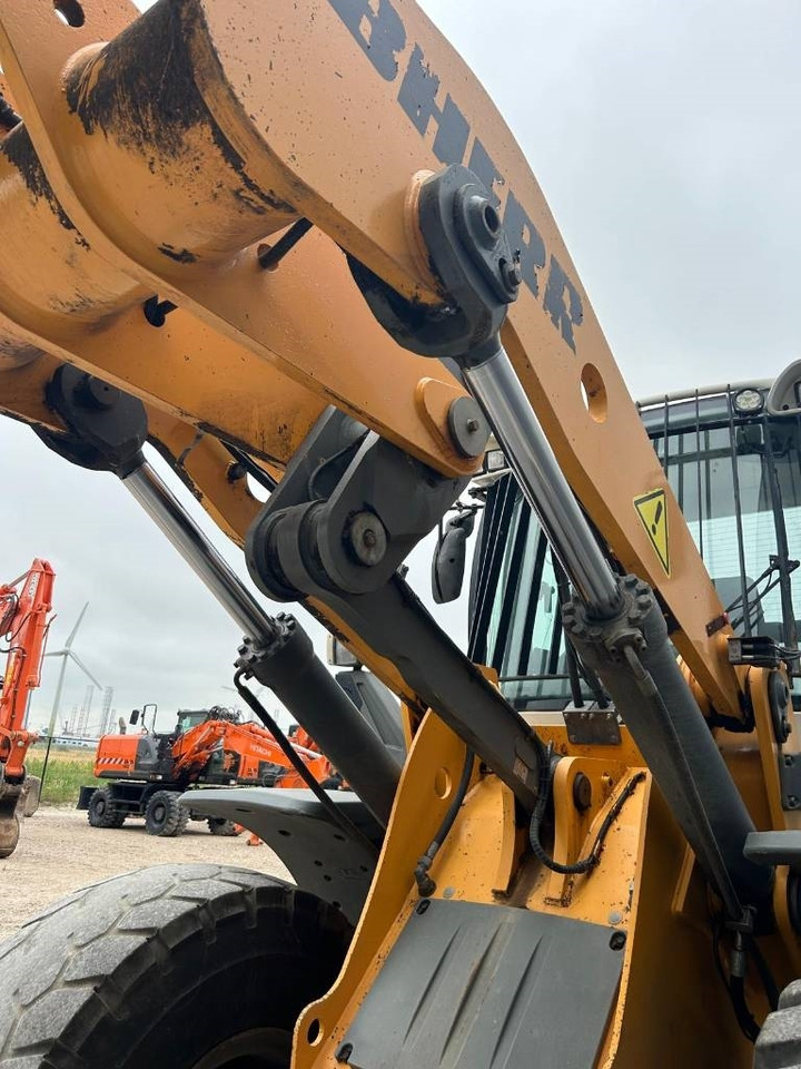 Leasing of Liebherr L 550 (Comes with High-tip - Mit Hochkipper)  Liebherr L 550 (Comes with High-tip - Mit Hochkipper): picture 29