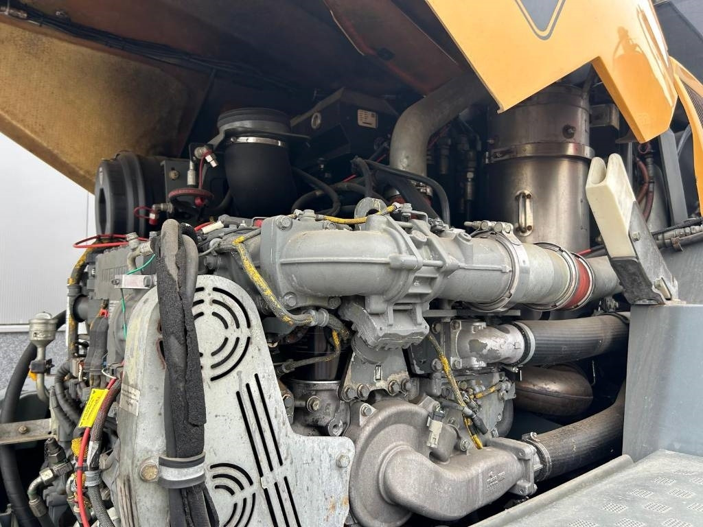 Leasing of Liebherr L 550 (Comes with High-tip - Mit Hochkipper)  Liebherr L 550 (Comes with High-tip - Mit Hochkipper): picture 23