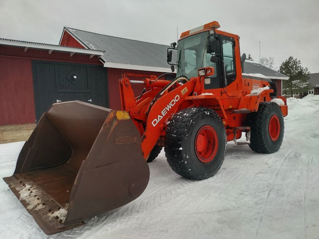 Daewoo 200-V Mega - Wheel loader: picture 1 Daewoo 200-V Mega - Wheel loader: picture 1