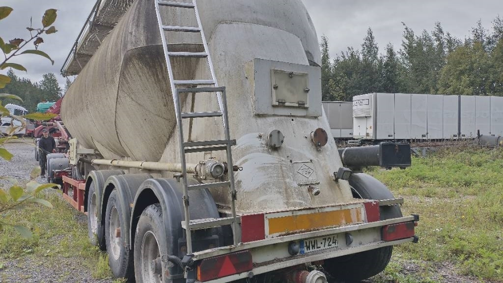 Feldbinder Säiliö puolikas - Tank semi-trailer: picture 3 Feldbinder Säiliö puolikas - Tank semi-trailer: picture 3