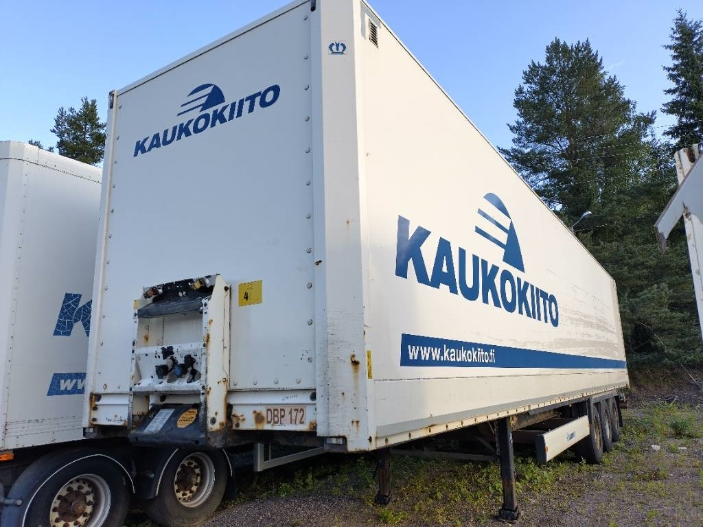 Krone 13,60 kaappi puolikas - Closed box semi-trailer: picture 1 Krone 13,60 kaappi puolikas - Closed box semi-trailer: picture 1