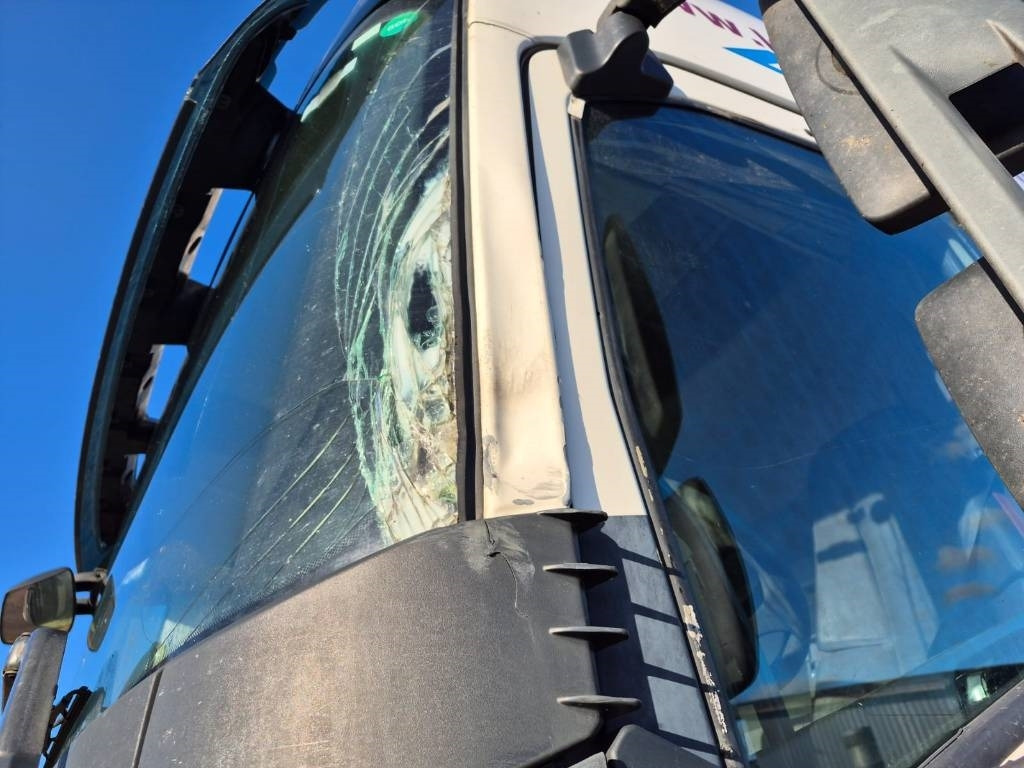 Volvo FH500 8x2 alusta - Cab chassis truck: picture 5 Volvo FH500 8x2 alusta - Cab chassis truck: picture 5