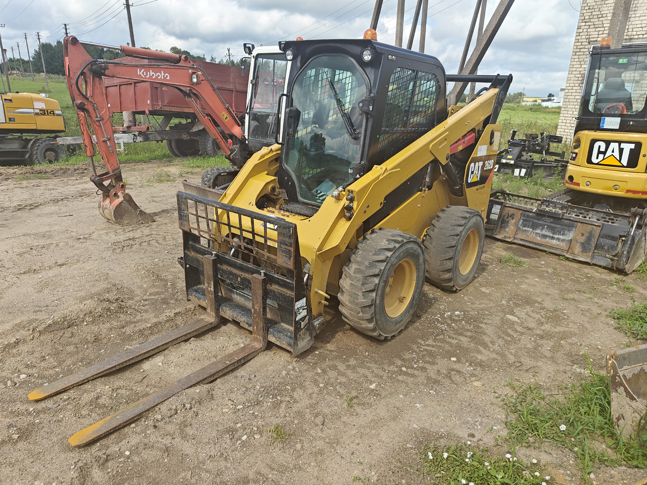 CATERPILLAR 262D - Skid steer loader: picture 2 CATERPILLAR 262D - Skid steer loader: picture 2