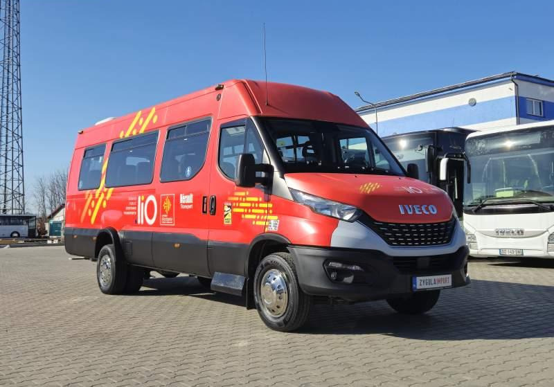 Iveco DAILY 65C18/SPROWADZONE/23 MIEJSCA/KLIM/WINDA - Minibus, Passenger van: picture 4 Iveco DAILY 65C18/SPROWADZONE/23 MIEJSCA/KLIM/WINDA - Minibus, Passenger van: picture 4