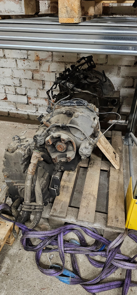 SCANIA SCANIA R, P series EURO3, EURO4 gearbox GRS900R + retarder 5111360, 1895893, 571747, 1426449, 584079, 1516707, 2002705, 1307097, 1392600, 1422861, 1921466, 1303844, 812416, 1338874, 1414632, 812418, 8 - Gearbox for Truck: picture 1 SCANIA SCANIA R, P series EURO3, EURO4 gearbox GRS900R + retarder 5111360, 1895893, 571747, 1426449, 584079, 1516707, 2002705, 1307097, 1392600, 1422861, 1921466, 1303844, 812416, 1338874, 1414632, 812418, 8 - Gearbox for Truck: picture 1