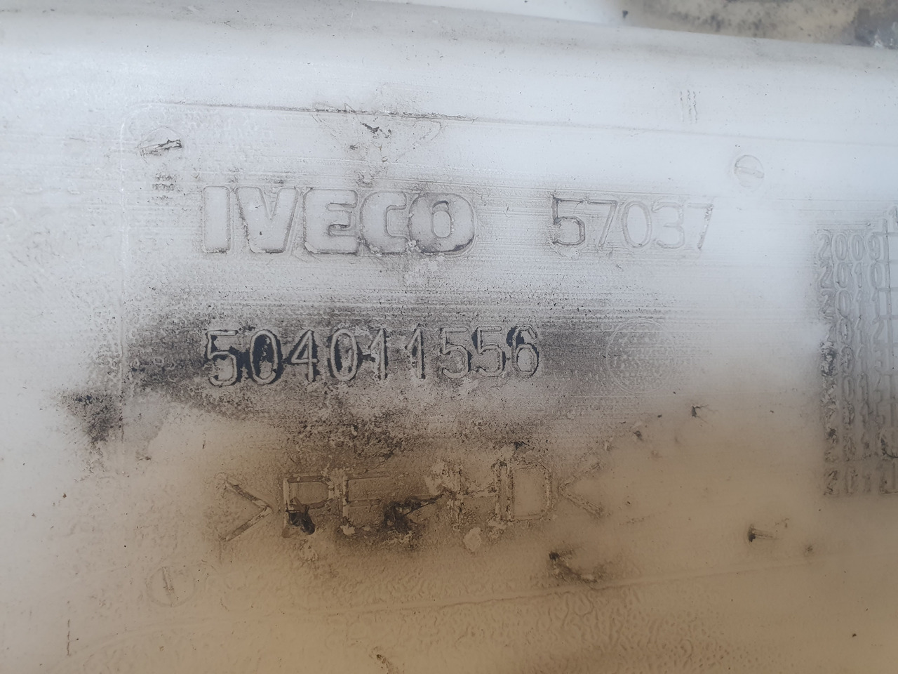 IVECO IVECO STRALIS EURO6 washer fluid tank, expansion reservoir tank, engine cooling system 504011556, 5802183255, 504013201, 5802784508, 41215632, 41215631, 500190338. - Spare parts for Truck: picture 4 IVECO IVECO STRALIS EURO6 washer fluid tank, expansion reservoir tank, engine cooling system 504011556, 5802183255, 504013201, 5802784508, 41215632, 41215631, 500190338. - Spare parts for Truck: picture 4
