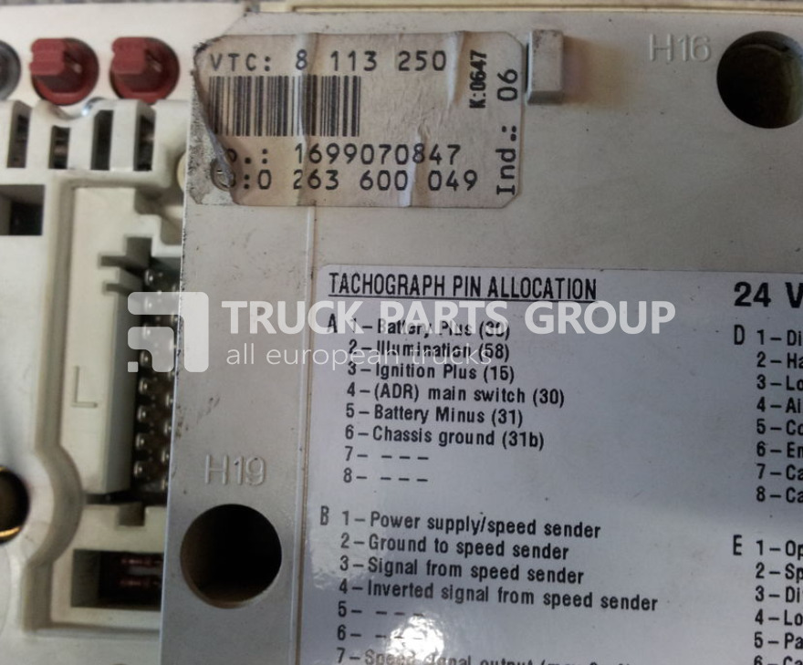 VOLVO FH12 D12A, D12C EURO2 instrument panel, dashboard, 3985743, 3985 dashboard - Dashboard for Truck: picture 2 VOLVO FH12 D12A, D12C EURO2 instrument panel, dashboard, 3985743, 3985 dashboard - Dashboard for Truck: picture 2