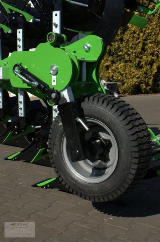 BOMET Drehpflug U064/2 4 Schar 0,30-0,38-0,45m Körperbreite - Plow: picture 4 BOMET Drehpflug U064/2 4 Schar 0,30-0,38-0,45m Körperbreite - Plow: picture 4