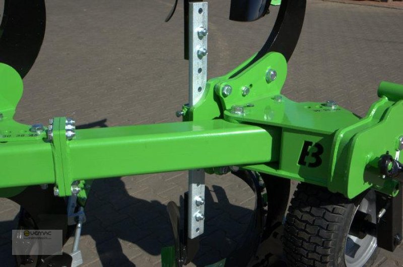 BOMET Drehpflug U064/2 4 Schar 0,30-0,38-0,45m Körperbreite - Plow: picture 5 BOMET Drehpflug U064/2 4 Schar 0,30-0,38-0,45m Körperbreite - Plow: picture 5