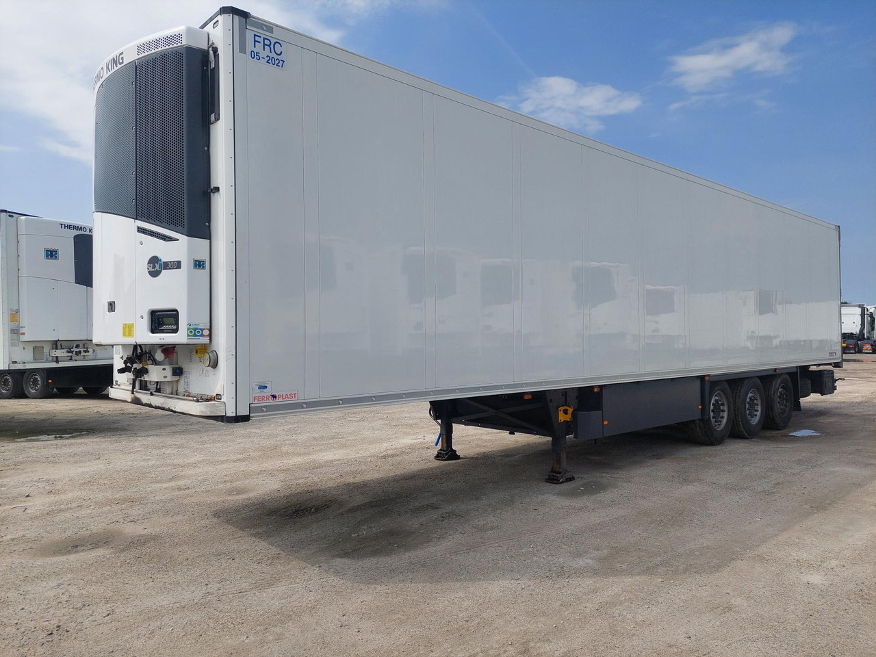 2018 Schmitz Cargobull SKO Double Deck FP 45 ThermoKing SLXi 300 Lifting Axle - Refrigerator semi-trailer: picture 2 2018 Schmitz Cargobull SKO Double Deck FP 45 ThermoKing SLXi 300 Lifting Axle - Refrigerator semi-trailer: picture 2