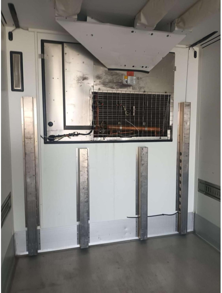 2019 Schmitz Cargobull SKO FP 60 ThermoKing SLXi 300 - Refrigerator semi-trailer: picture 2 2019 Schmitz Cargobull SKO FP 60 ThermoKing SLXi 300 - Refrigerator semi-trailer: picture 2