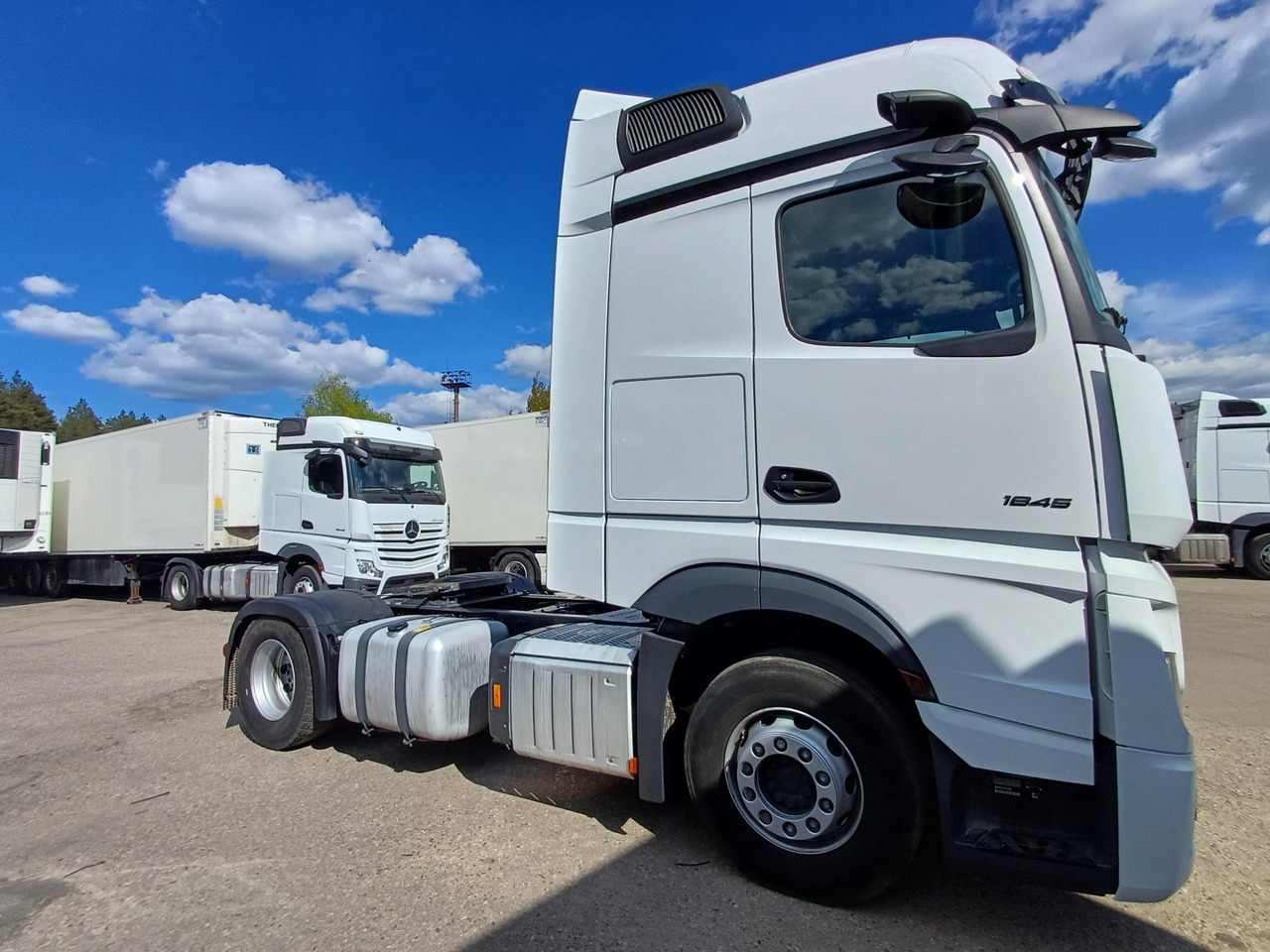 Tractor unit 2023 Mercedes-Benz Actros 5 1845 BigSpace: picture 7