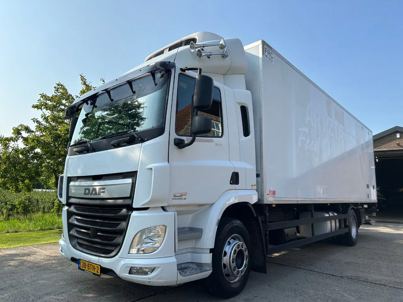 DAF CF 330 / NL TRUCK / EURO 6 / THERMOKING T-1200R / TAIL LIFT + DOORS - Refrigerator truck: picture 1 DAF CF 330 / NL TRUCK / EURO 6 / THERMOKING T-1200R / TAIL LIFT + DOORS - Refrigerator truck: picture 1
