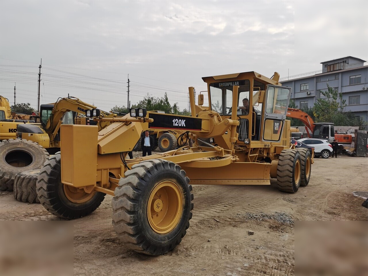 CATERPILLAR 120K - Grader: picture 1 CATERPILLAR 120K - Grader: picture 1