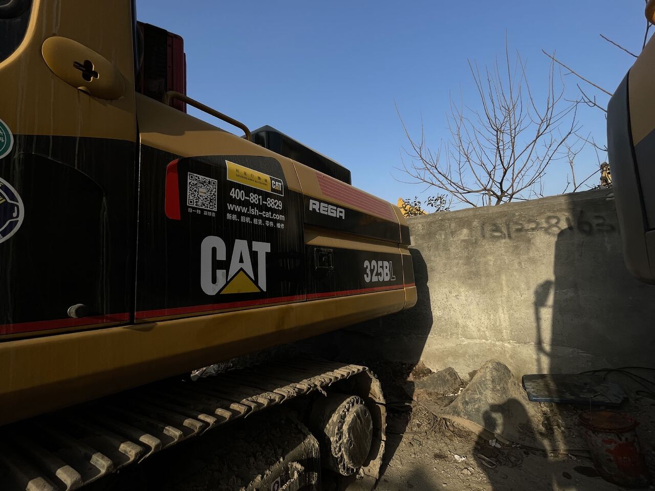 CATERPILLAR 325BL - Crawler excavator: picture 1 CATERPILLAR 325BL - Crawler excavator: picture 1
