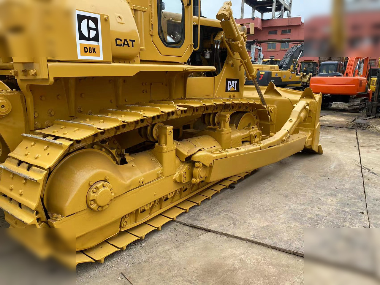 CATERPILLAR D8K - Bulldozer: picture 3 CATERPILLAR D8K - Bulldozer: picture 3