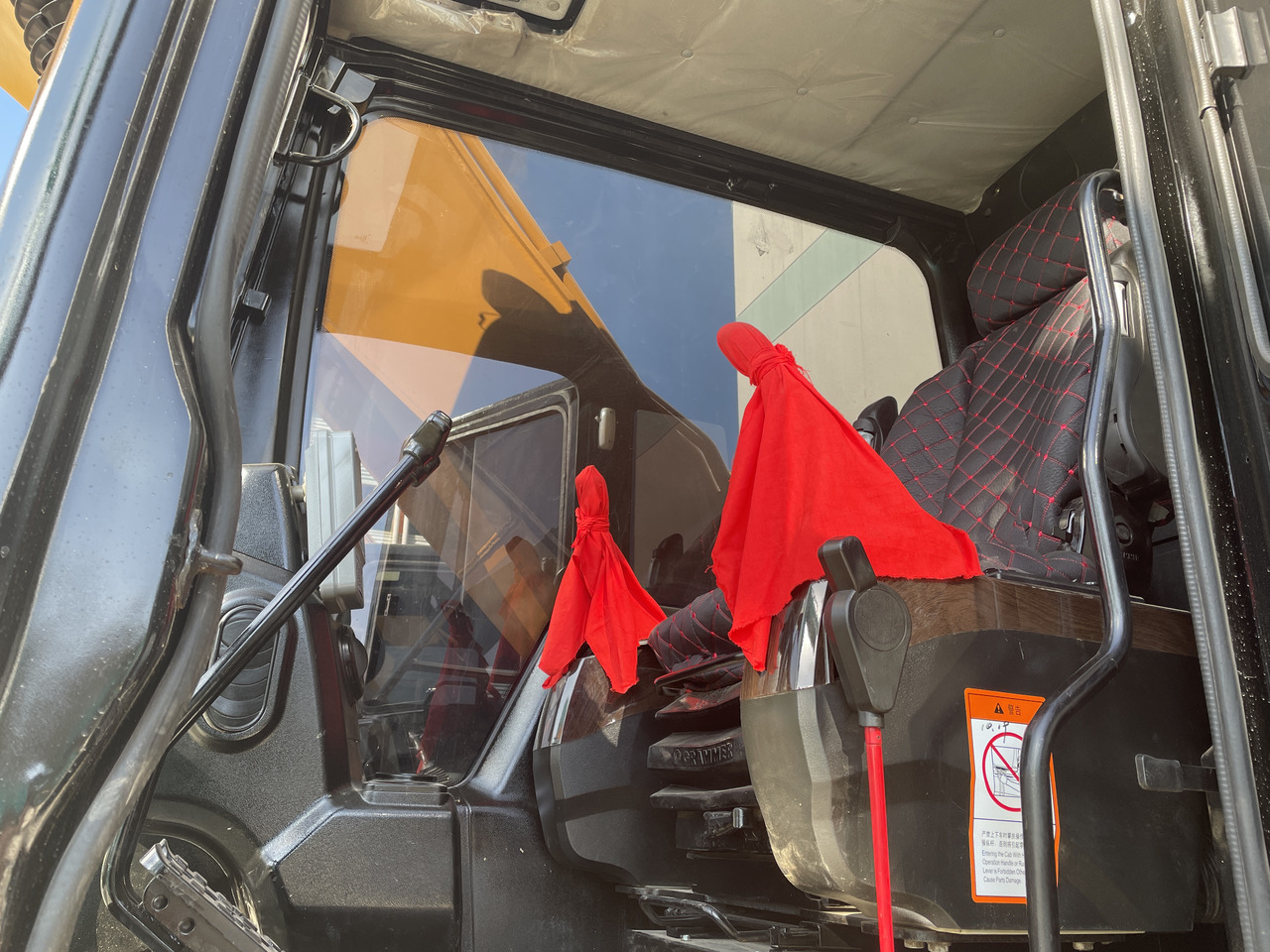 SANY SY215C - Crawler excavator: picture 5 SANY SY215C - Crawler excavator: picture 5