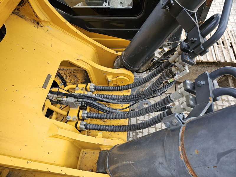 Crawler excavator LIUGONG CLG950E: picture 14
