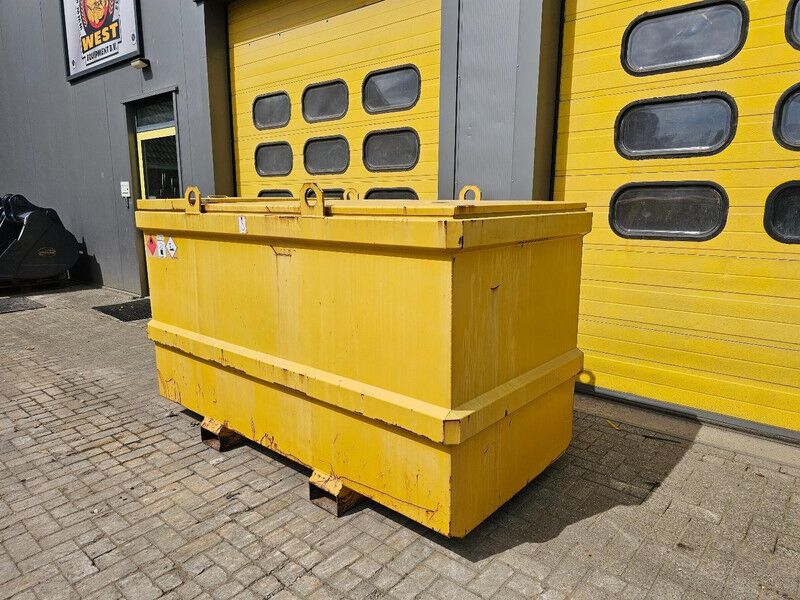 Tolsma Dieseltank 2.4m3 - Fuel tank: picture 2 Tolsma Dieseltank 2.4m3 - Fuel tank: picture 2