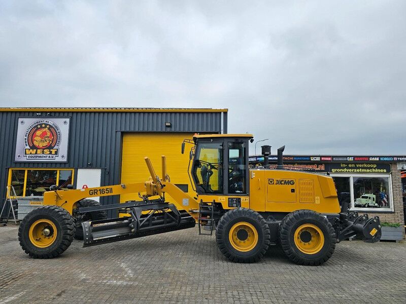 XCMG GR165 - Grader: picture 1 XCMG GR165 - Grader: picture 1