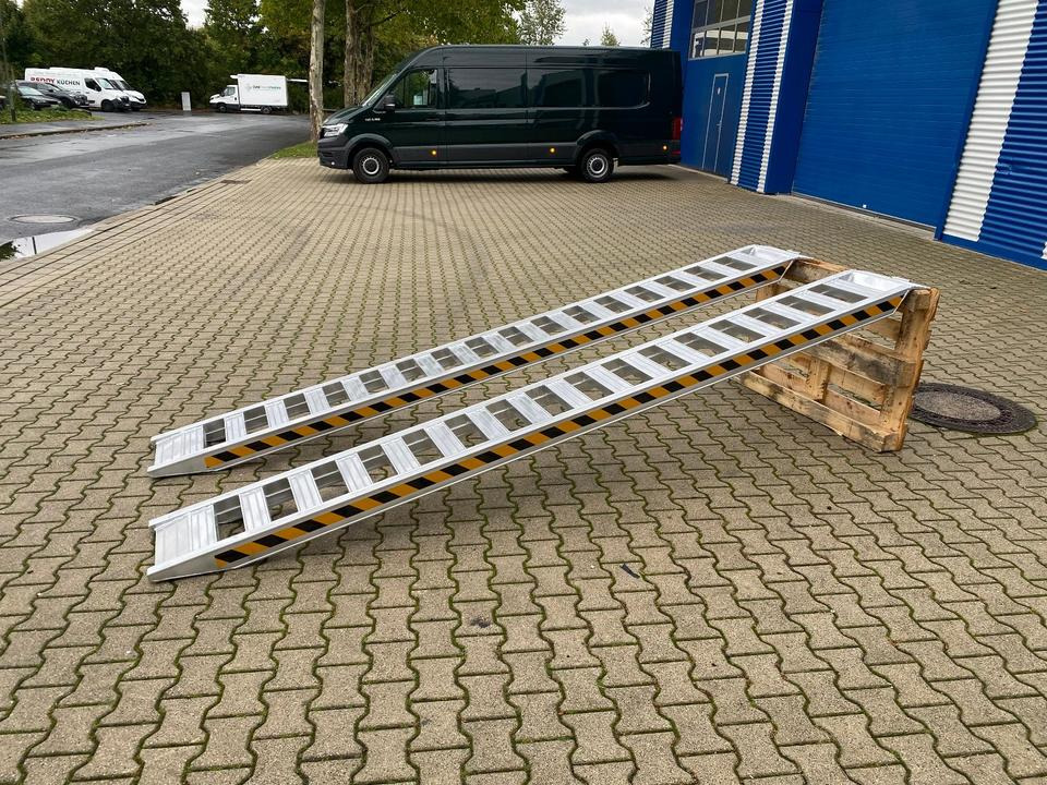 Alurampen Satz 3,50M 2000KG Minibagger Minilader Quad Auffahrrampe *INKL.19% MWST* - Loading ramp: picture 5 Alurampen Satz 3,50M 2000KG Minibagger Minilader Quad Auffahrrampe *INKL.19% MWST* - Loading ramp: picture 5