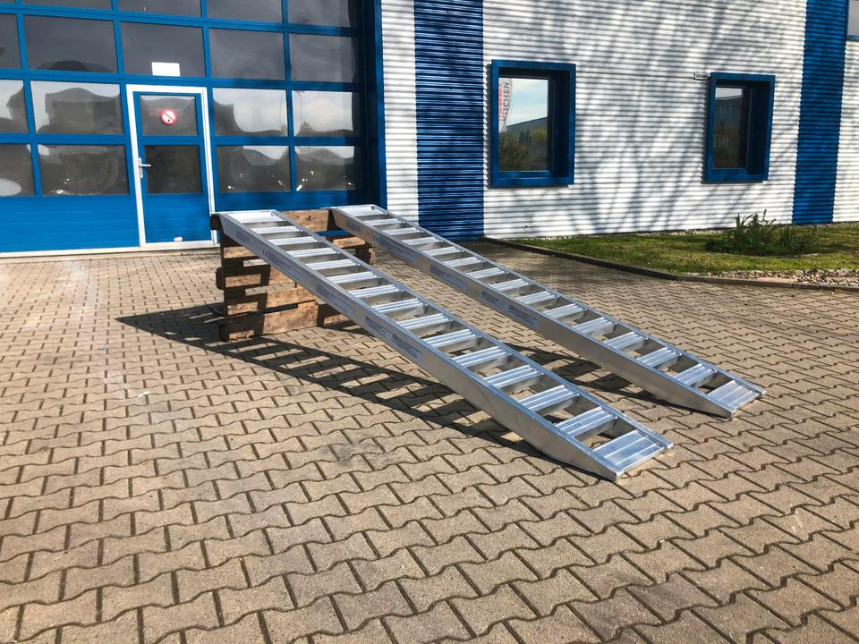 Alurampen Satz 3,50m 4000KG Minibagger Minilader Quad Auffahrrampe *INKL.19% MWST* - Loading ramp: picture 3 Alurampen Satz 3,50m 4000KG Minibagger Minilader Quad Auffahrrampe *INKL.19% MWST* - Loading ramp: picture 3