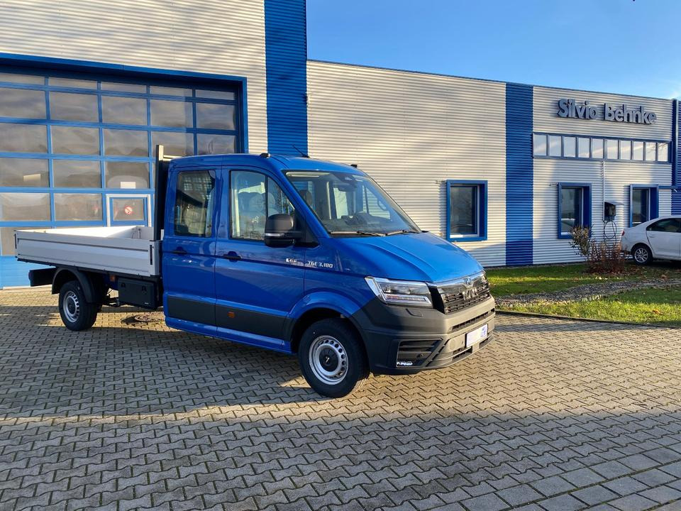 MAN TGE 3.180 4x4 Doka Pritsche Lang *INKL.19% MWT* AUTOMATIK*LED*CAM*AHK*TEMPO*STANDHZG*UVM* - Flatbed van, Combi van: picture 1 MAN TGE 3.180 4x4 Doka Pritsche Lang *INKL.19% MWT* AUTOMATIK*LED*CAM*AHK*TEMPO*STANDHZG*UVM* - Flatbed van, Combi van: picture 1