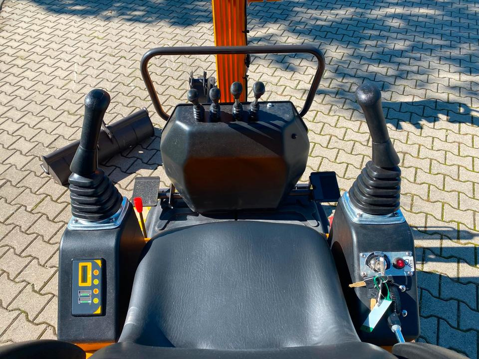 Mini excavator Minibagger BK1300JSR inkl. 3 Schaufeln *INKL.19% MWST*BERGER KRAUS*KUBOTA D902 11,8KW*JOYSTICK*SCHENKWARM*SOFORT!*: picture 9
