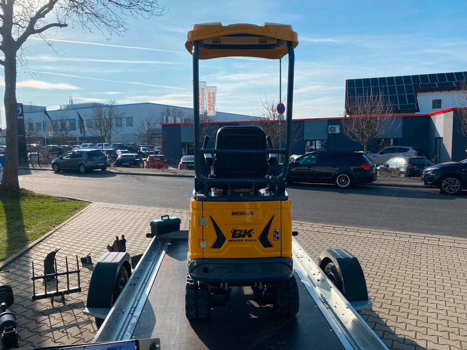 Minibagger BK950JS + Anhänger + Zubehör *INKL.19% MWST*BERGER KRAUS*JOYSTICK*SOFORT!* - Mini excavator, Trailer: picture 4 Minibagger BK950JS + Anhänger + Zubehör *INKL.19% MWST*BERGER KRAUS*JOYSTICK*SOFORT!* - Mini excavator, Trailer: picture 4