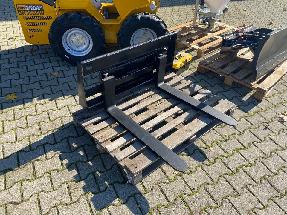 Radlader/Mini-Radlader BK360SW inkl. Winter-Komplettpaket *INKL.19% MWST*BERGER KRAUS*B&S MOTOR*SOFORT!* - Compact loader: picture 4 Radlader/Mini-Radlader BK360SW inkl. Winter-Komplettpaket *INKL.19% MWST*BERGER KRAUS*B&S MOTOR*SOFORT!* - Compact loader: picture 4
