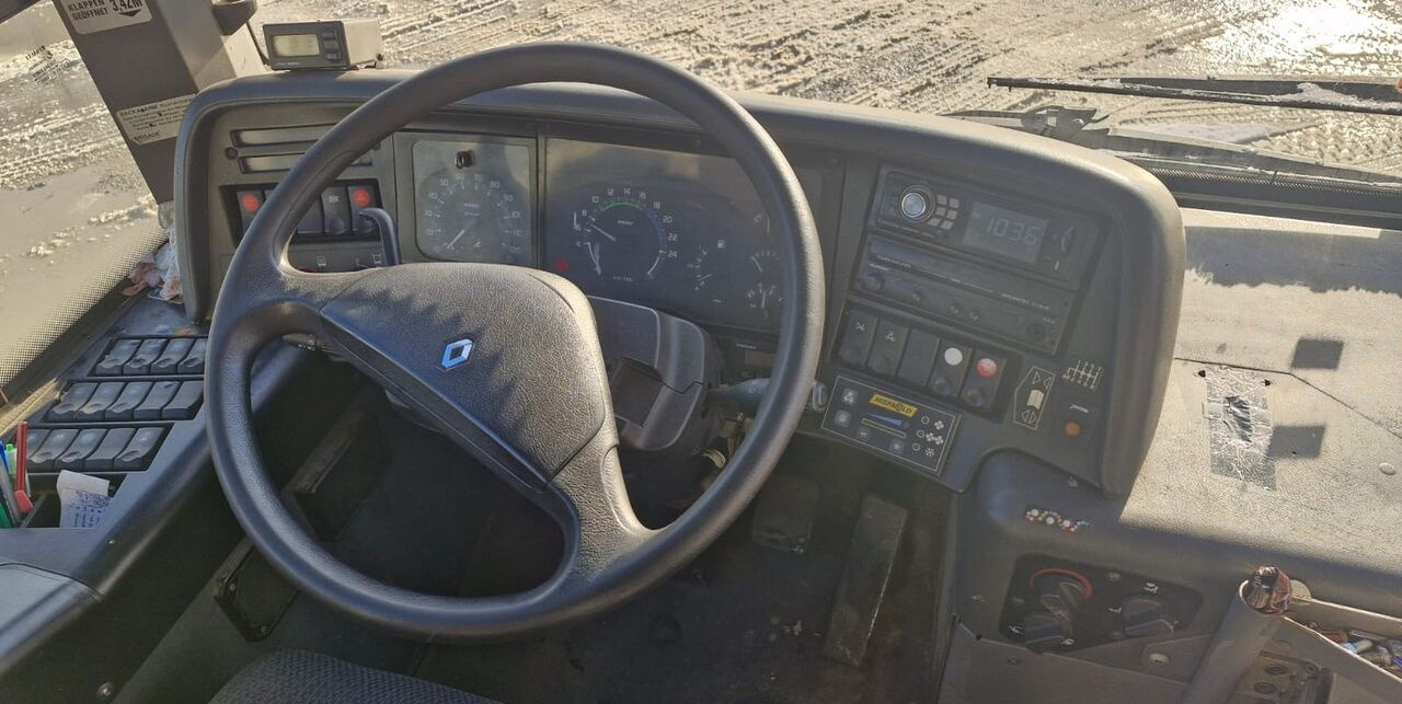 Interior photo 1: Suburban bus Renault ARES / ILIADE / EXPORT