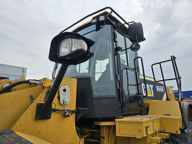 Wheel loader CATERPILLAR 966K: picture 8
