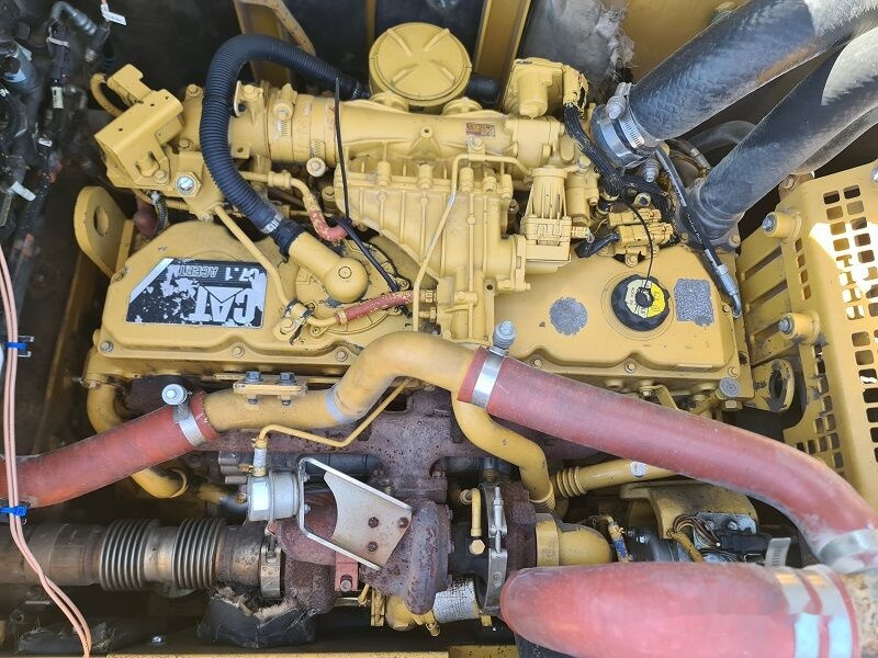Crawler excavator Caterpillar 329E: picture 16