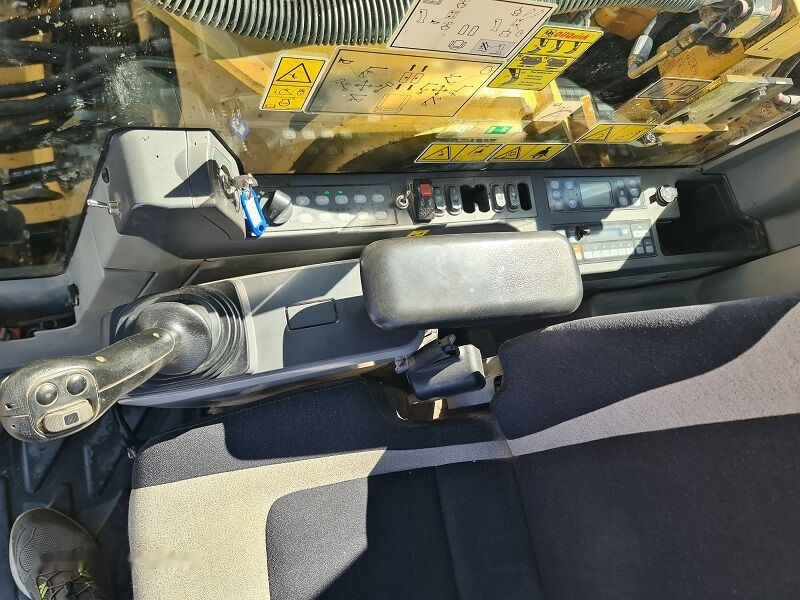 Crawler excavator Caterpillar 329E: picture 12