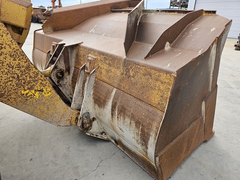 Wheel loader Caterpillar 962H: picture 14