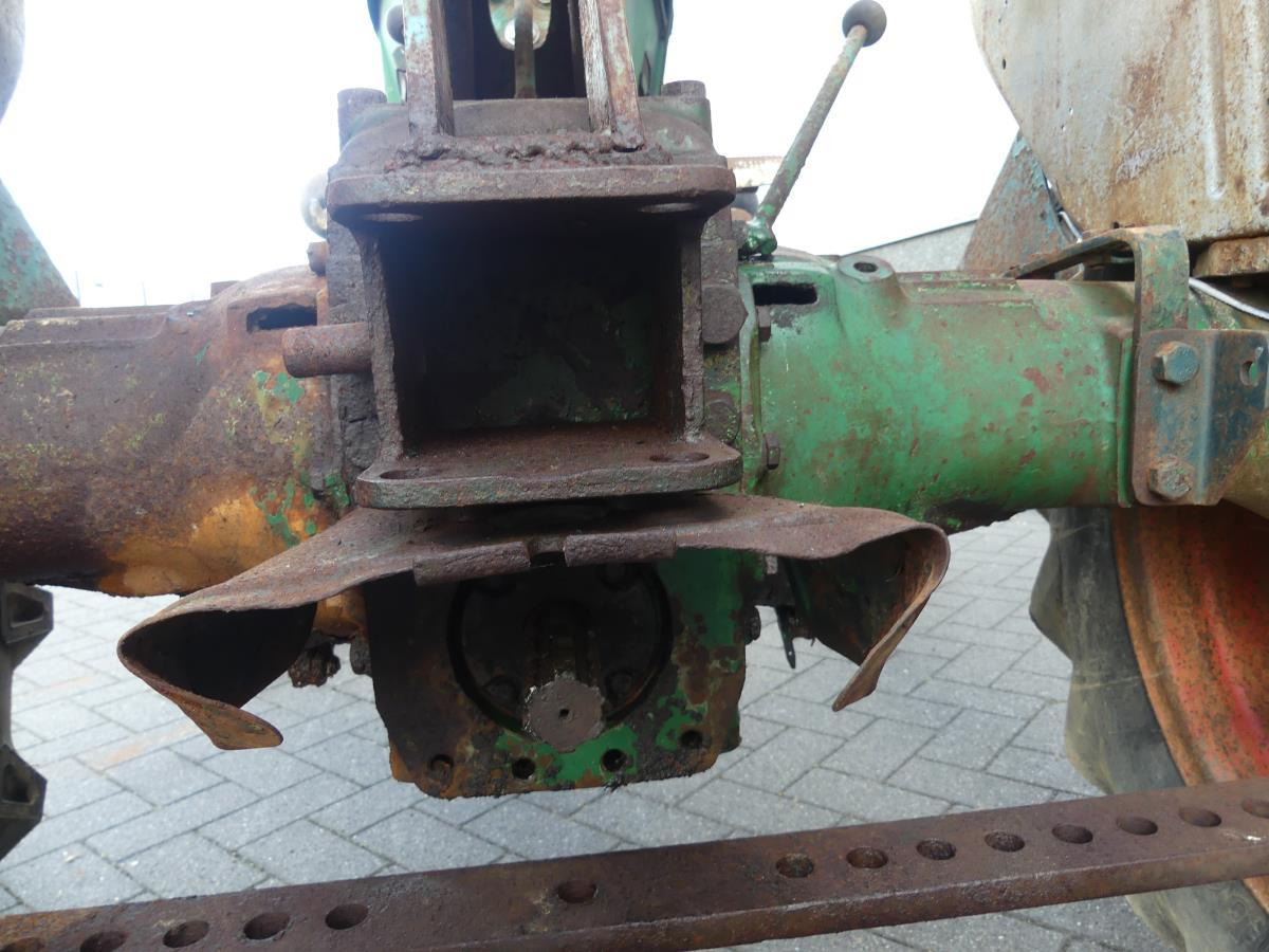 Farm tractor Deutz D15N: picture 12