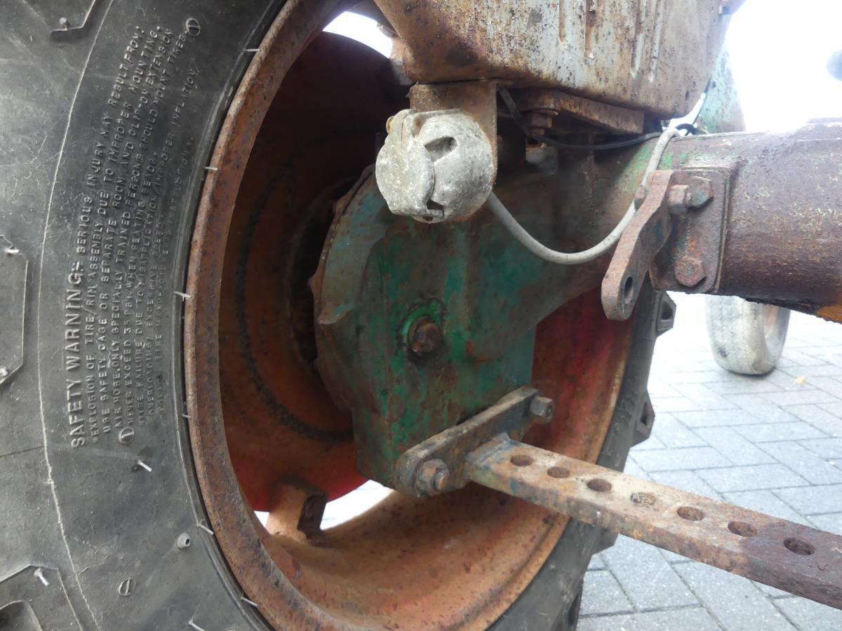 Farm tractor Deutz D15N: picture 13