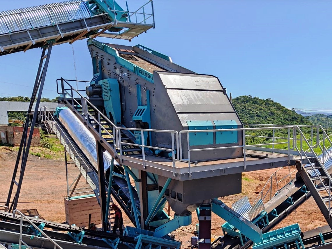 Constmach 2-3-4 Deck Vibrating Screen Systems 2 Years Warranty - Screener: picture 1 Constmach 2-3-4 Deck Vibrating Screen Systems 2 Years Warranty - Screener: picture 1
