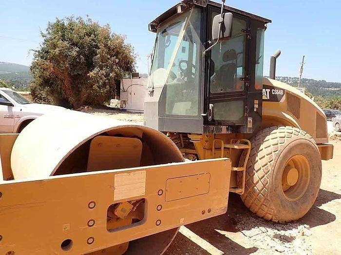 CAT CS64B - Vibratory plate: picture 3 CAT CS64B - Vibratory plate: picture 3