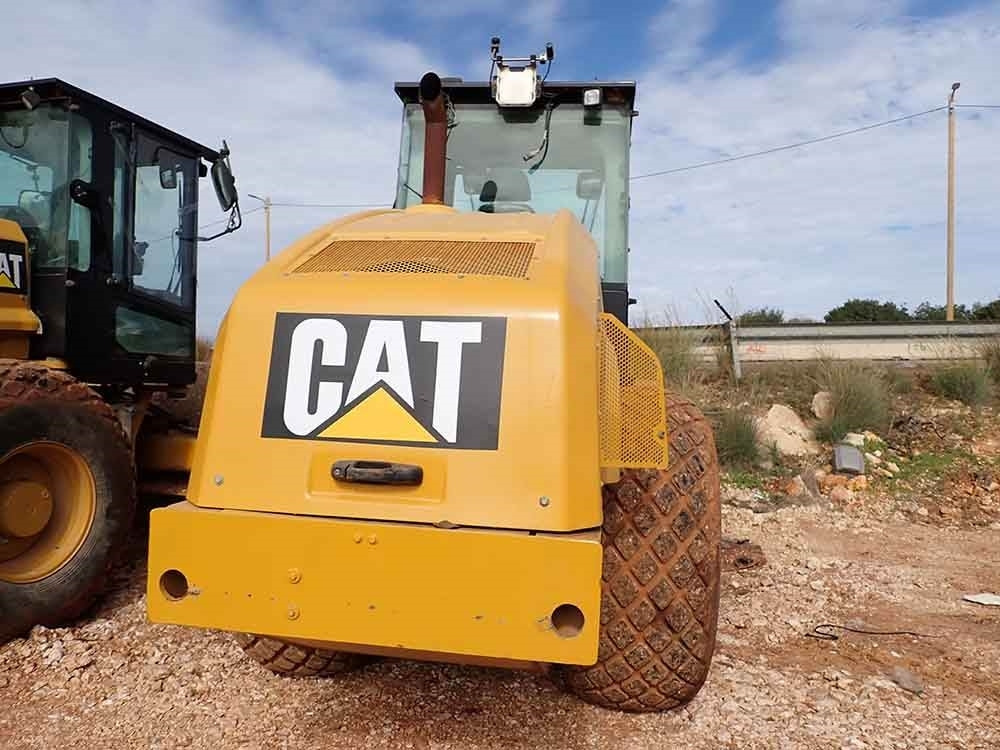 CAT CS64B - Vibratory plate: picture 5 CAT CS64B - Vibratory plate: picture 5