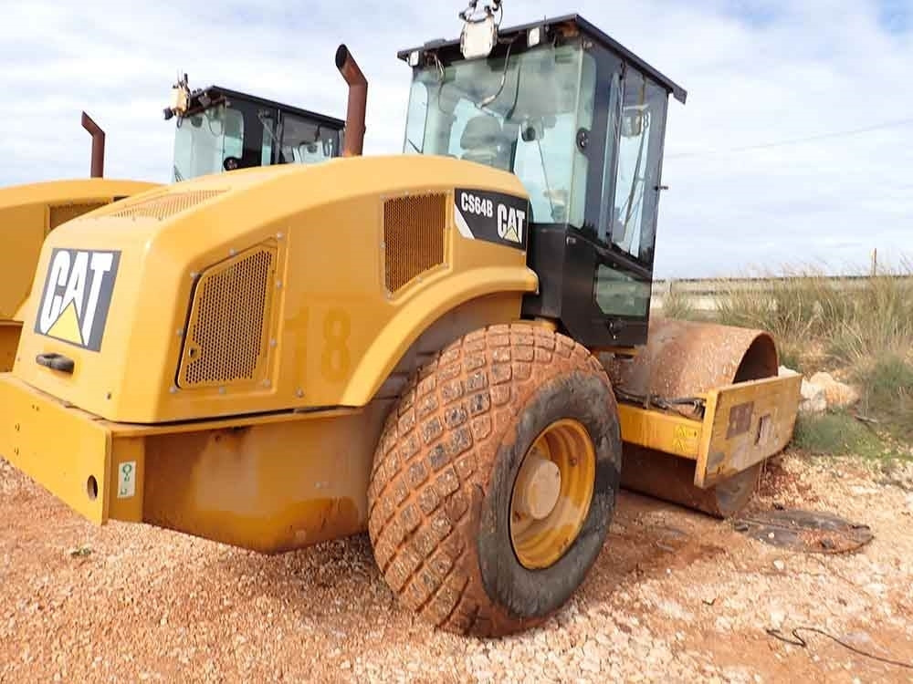 CAT CS64B - Vibratory plate: picture 4 CAT CS64B - Vibratory plate: picture 4