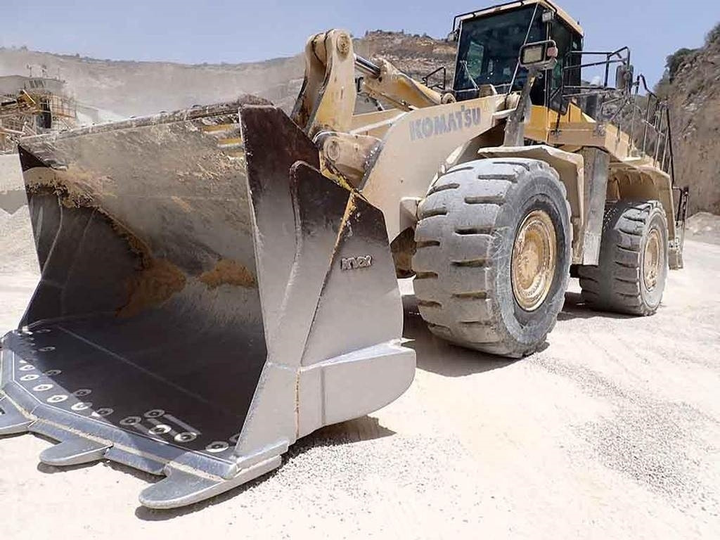 Komatsu WA600-8EO - Wheel loader: picture 1 Komatsu WA600-8EO - Wheel loader: picture 1