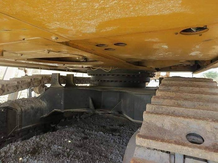 Crawler excavator Liebherr 944C: picture 21