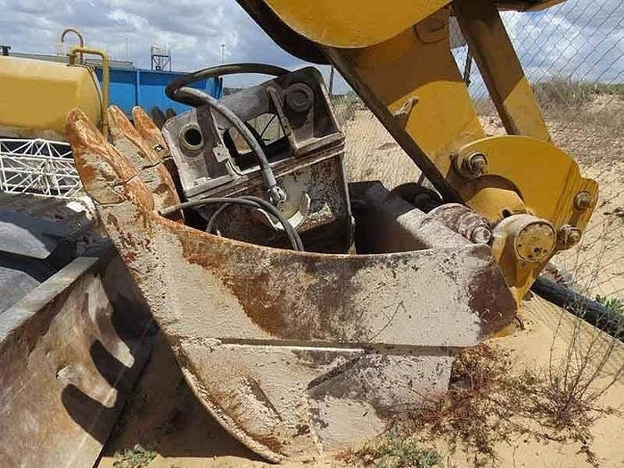 Crawler excavator Liebherr 944C: picture 9